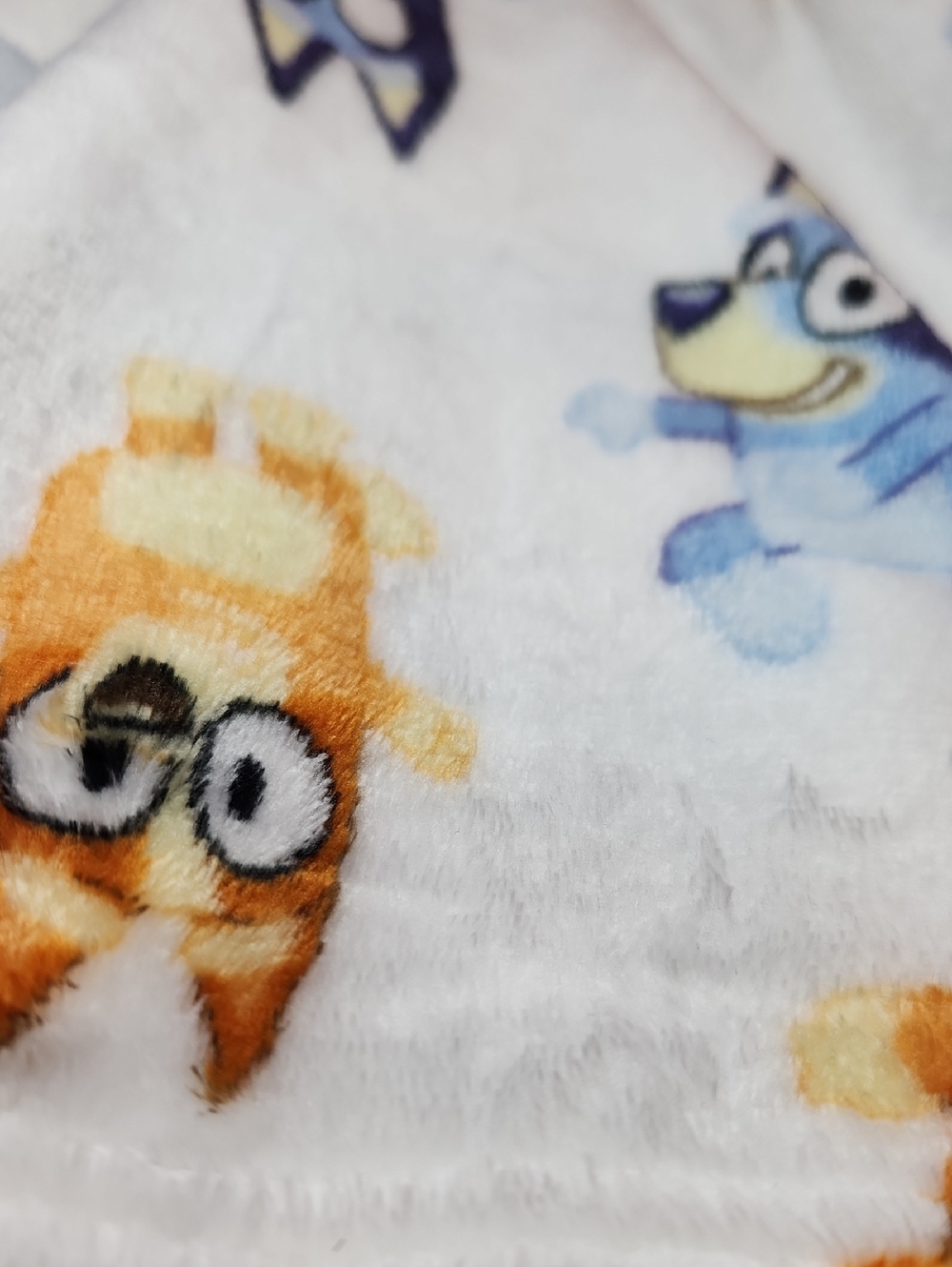 Bluey Plush Robe - Picture 7 of 8